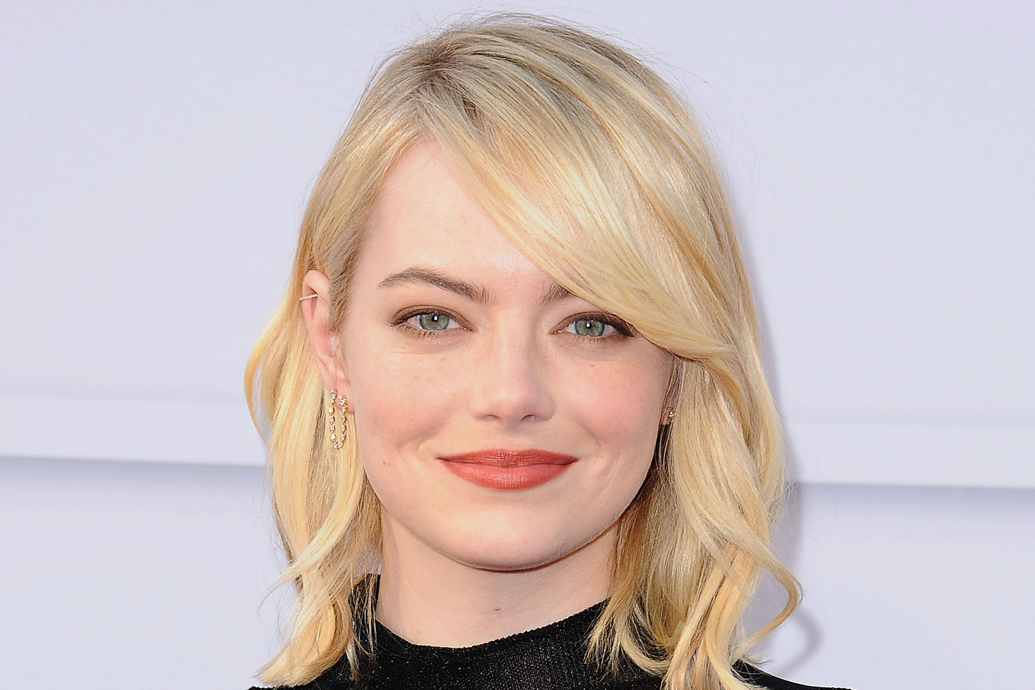 Emma Stone unrecognisable in 'Battle Of The Sexes' movie | WHO